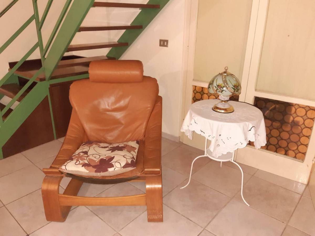 B&B Il Nespolo Salerno Exteriör bild