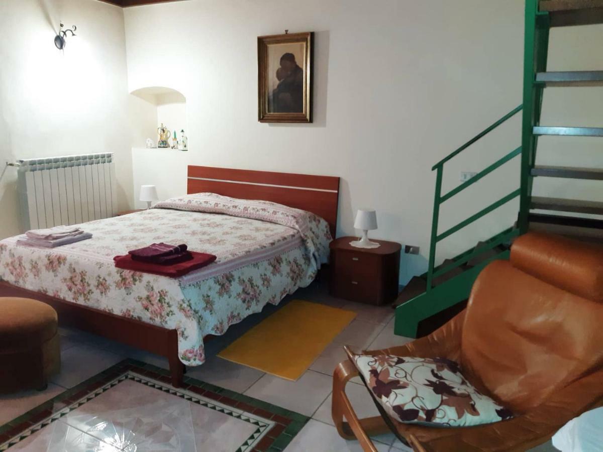 B&B Il Nespolo Salerno Exteriör bild